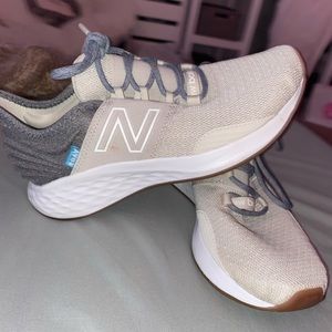 New Balance Tennis shoes